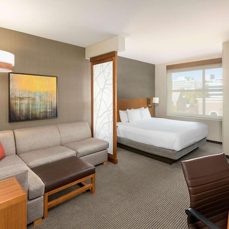 Hyatt Place Greenville Downtown Buitenkant foto