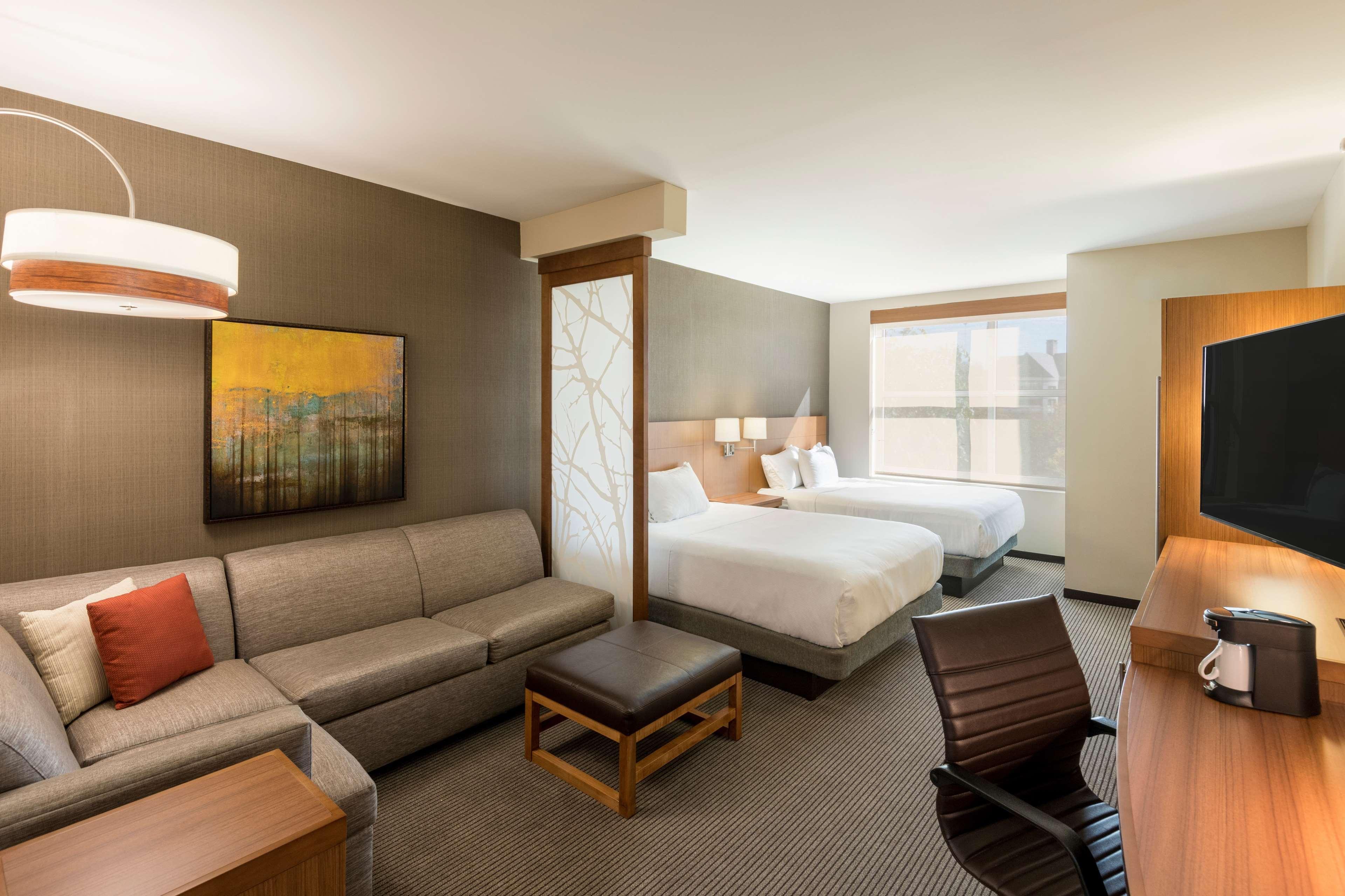 Hyatt Place Greenville Downtown Buitenkant foto