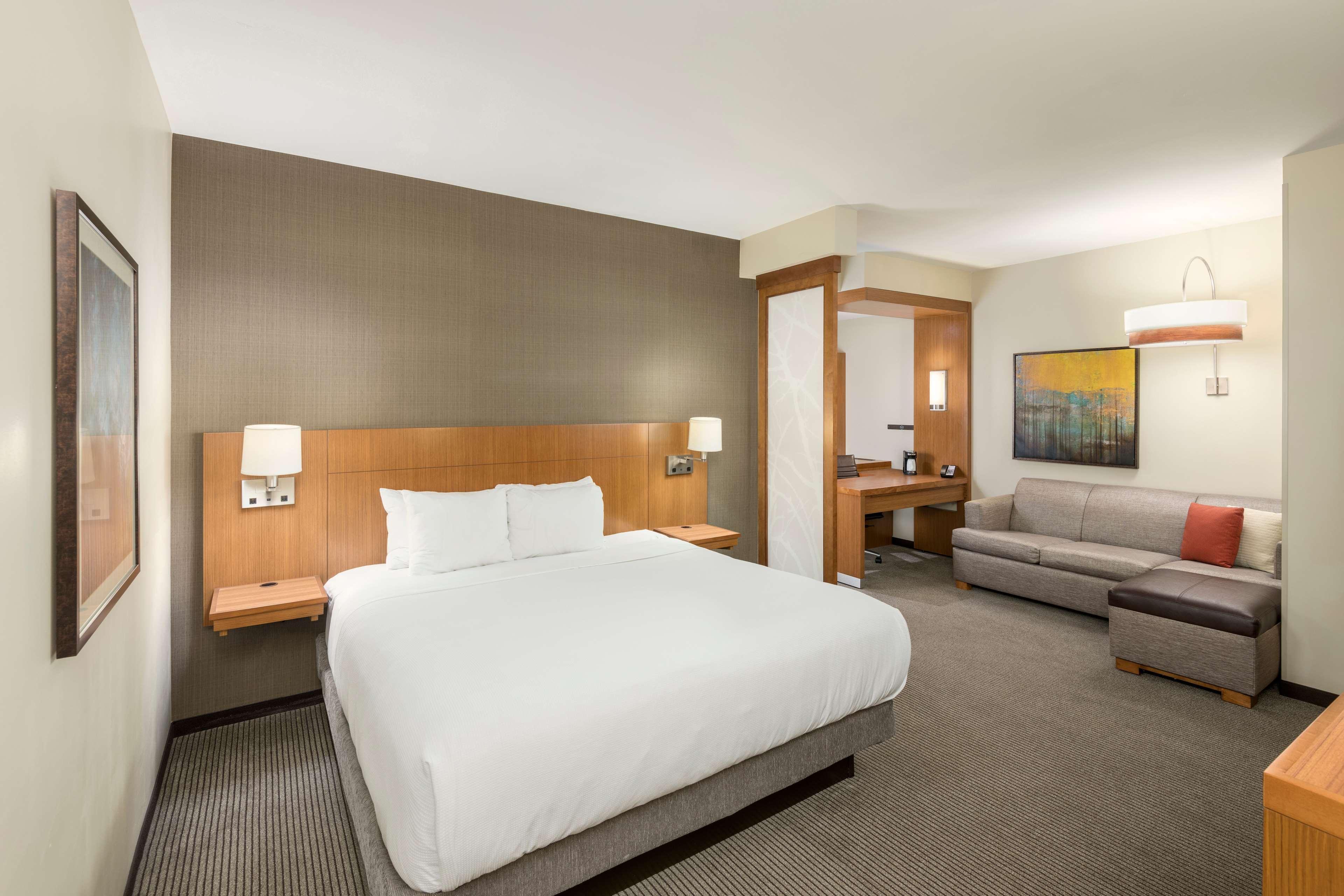 Hyatt Place Greenville Downtown Buitenkant foto