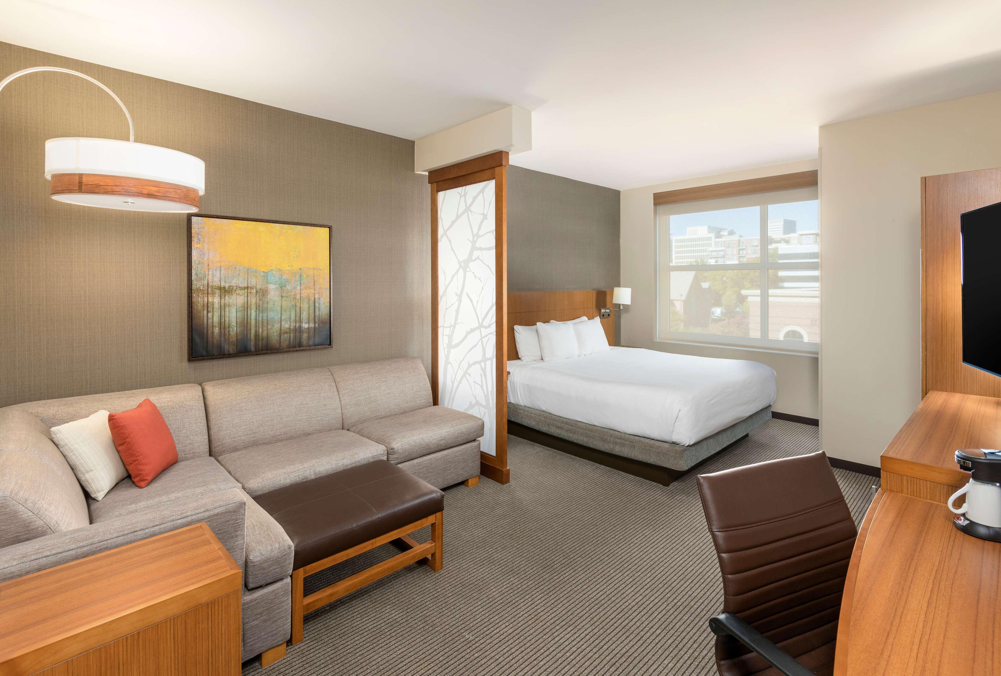 Hyatt Place Greenville Downtown Buitenkant foto